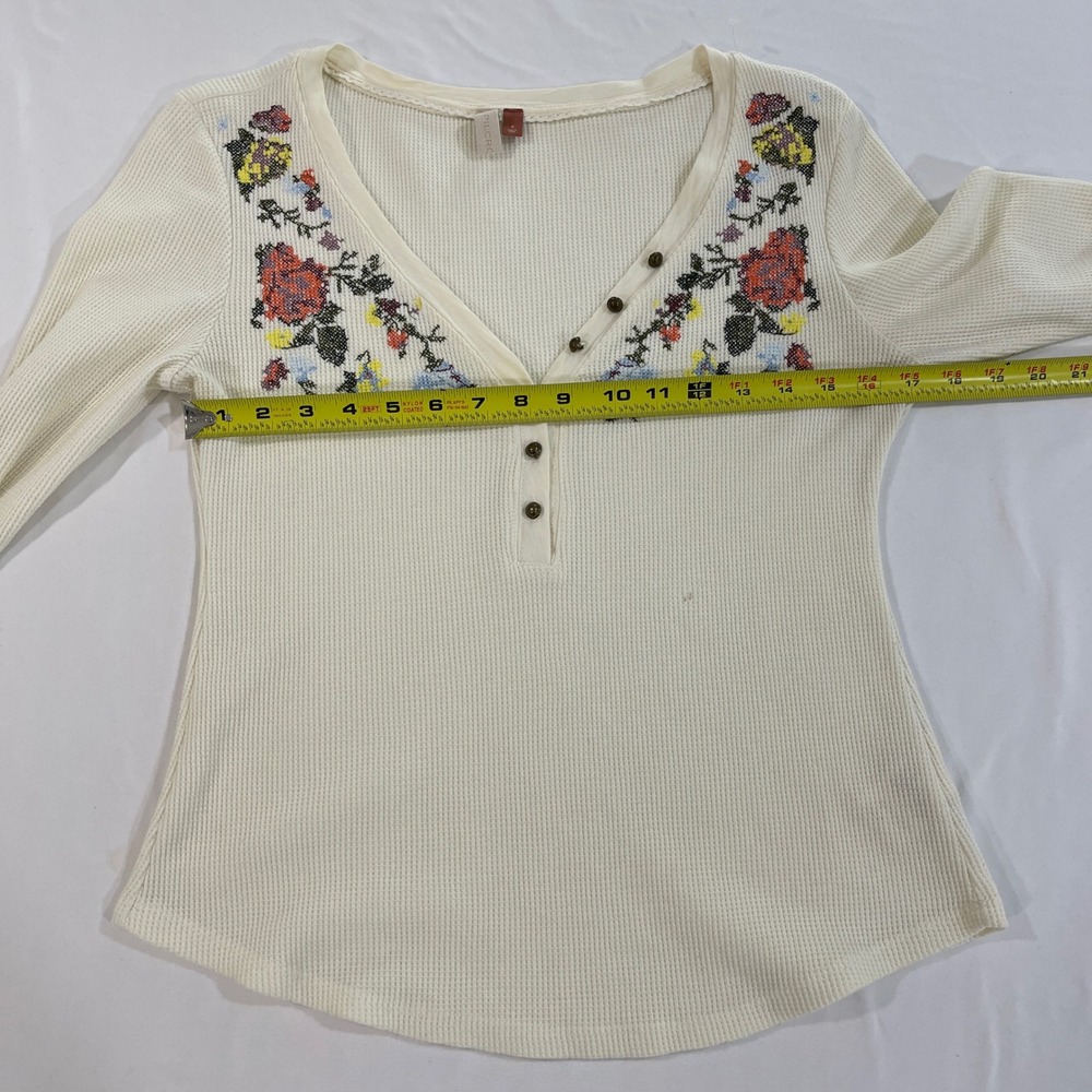 Pilcro Henley Top S Ivory Floral Embroidered Waffle Knit Thermal Cotton Blend - Picture 6 of 7